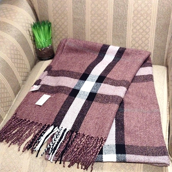 NWT Top It Off Plaid Wrap Shawl or Scarf - Picture 2 of 10